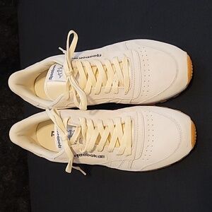 Reebok classics size 11